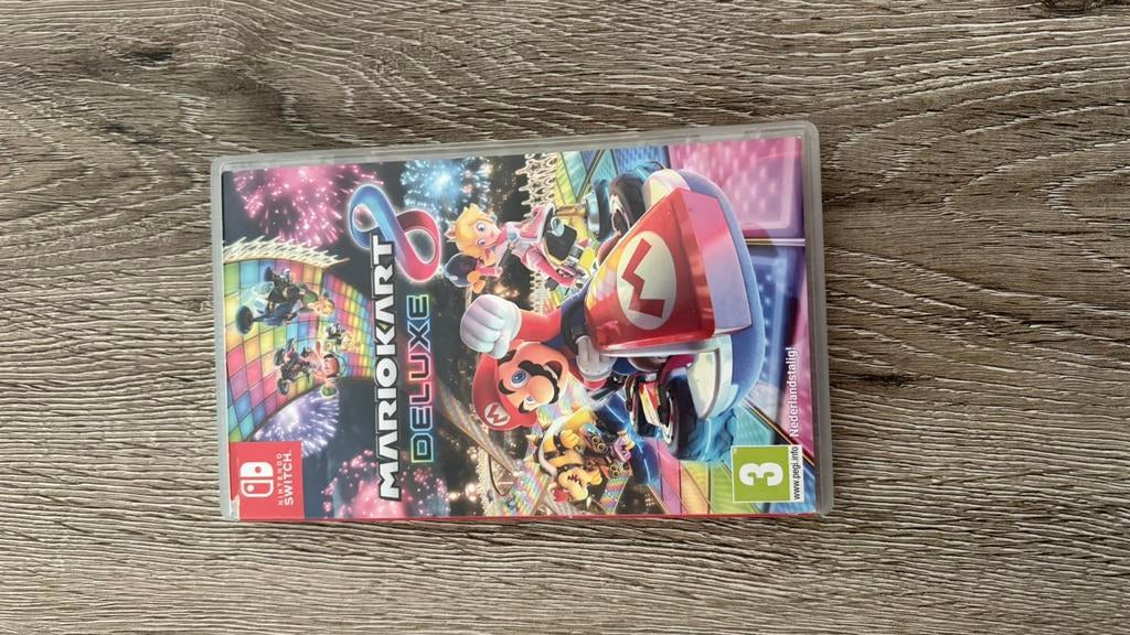 Mario kart 8 deluxe, Games en Spelcomputers, Games | Nintendo Switch, Ophalen, Zo goed als nieuw