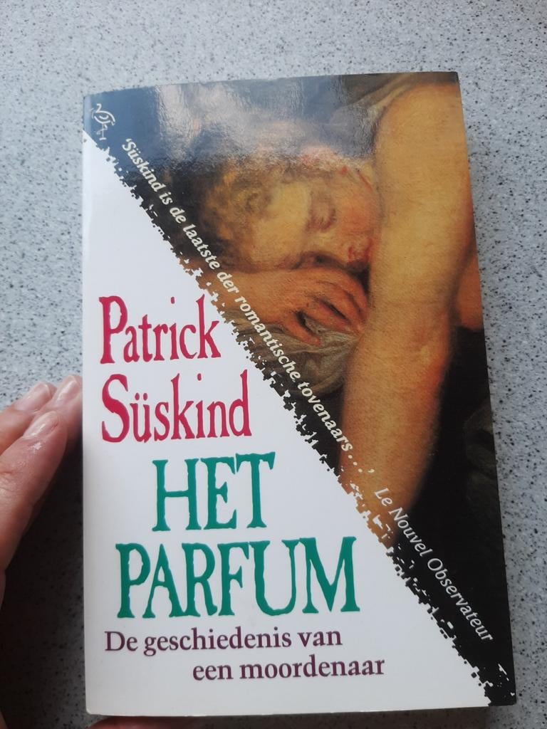 Bekend boek "Het Parfum" – Patrick Süskind, Boeken, Ophalen of Verzenden, Zo goed als nieuw