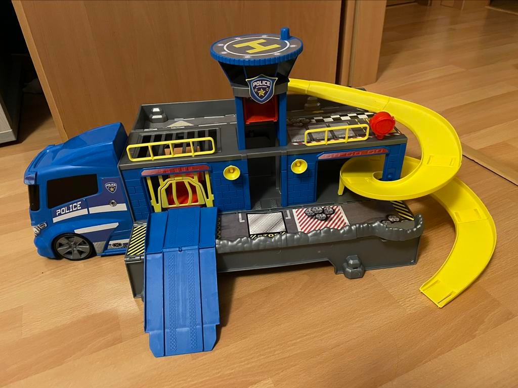 Camion police transformable en bâtiment de police 2 étages, Enfants & Bébés