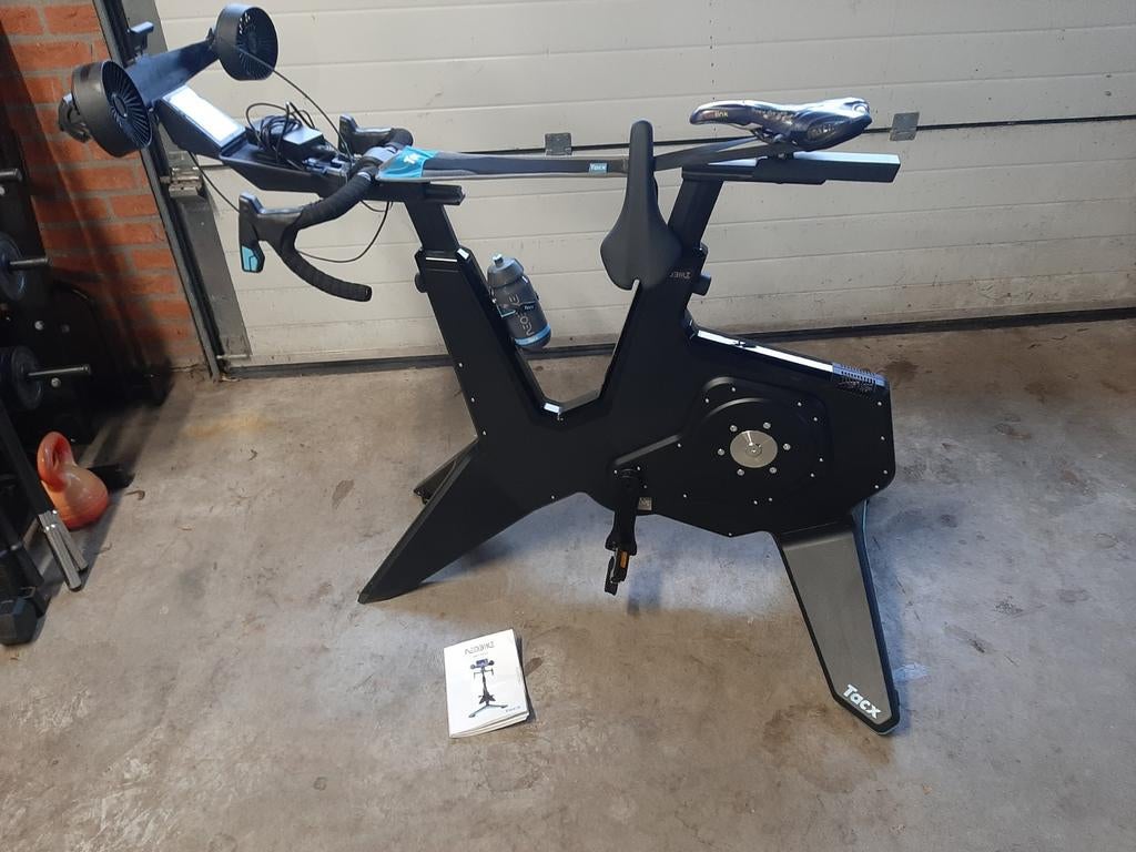 Tacx NEO bike smart spinningbike, Sport en Fitness, Fitnessmaterialen, Ophalen of Verzenden