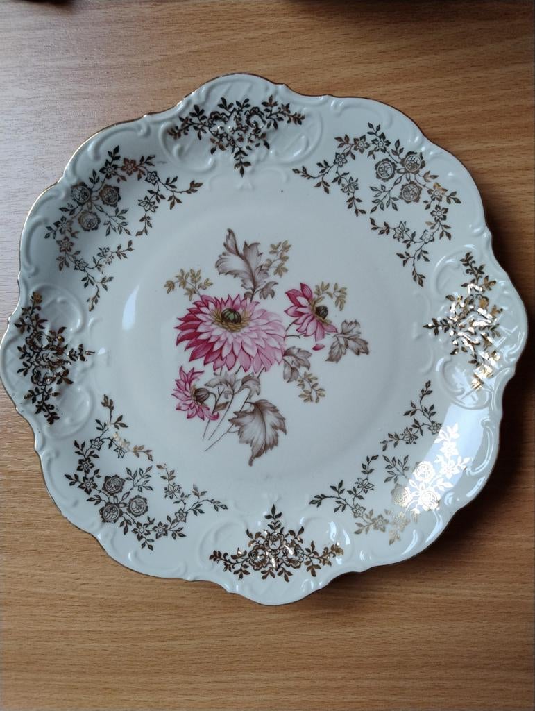 Assiette vintage en porcelaine, Enlèvement ou Envoi
