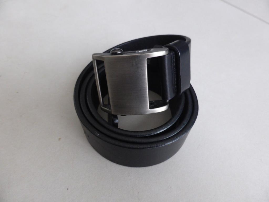 Armani riem, ceintuur, broeksriem, Kleding | Heren, Riemen en Ceintuurs, Armani, Minder dan 95 cm, Ophalen of Verzenden, Zo goed als nieuw