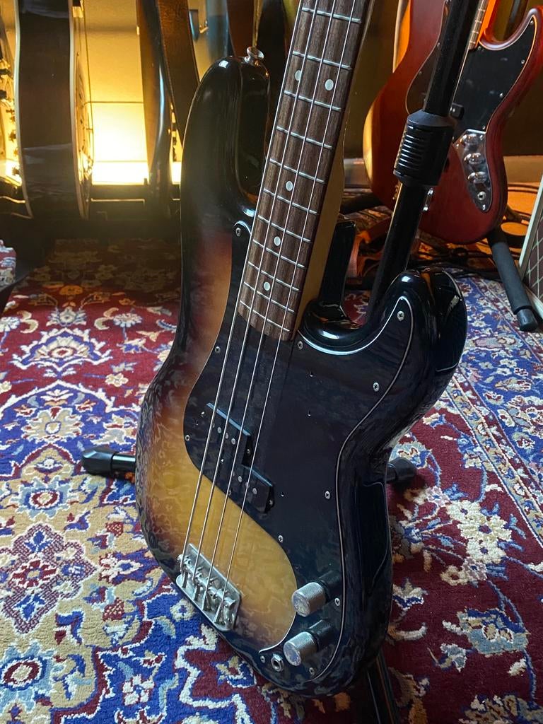 Fernandes P bass, Musique & Instruments, Instruments à corde | Guitares | Basses, Enlèvement, Comme neuf, Électrique