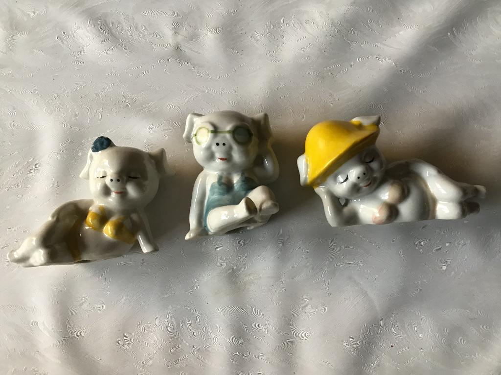 Figurines de cochon, Enlèvement ou Envoi