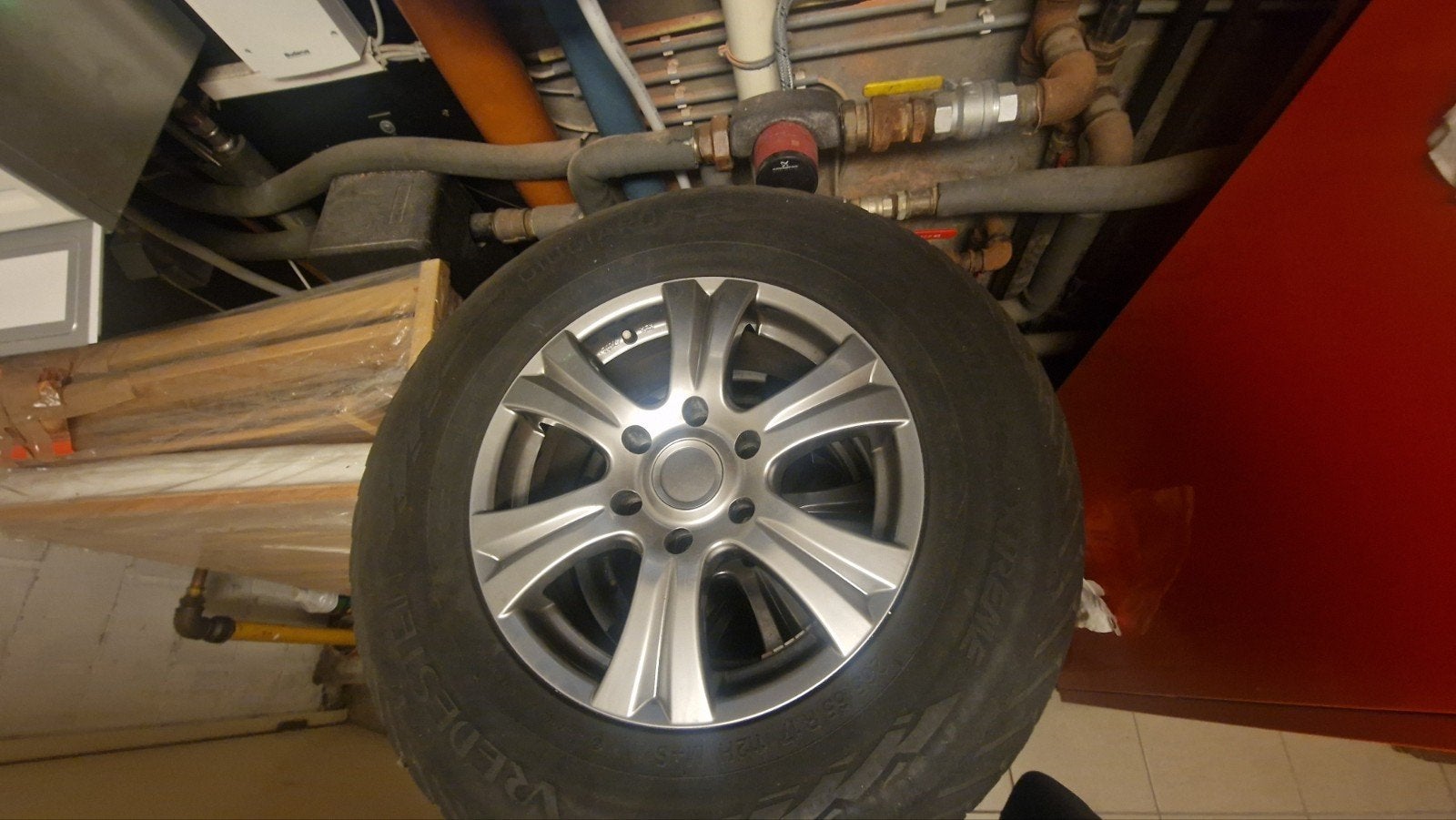 banden 265/65  R17  in goede  staat  met gratis velgen, Auto-onderdelen, Ophalen, Gebruikt, All Season, Band(en)