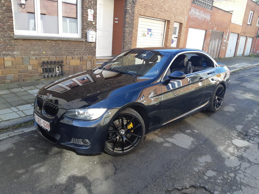 BMW 320d e93 coupé cabriolet, Auto's, BMW, Euro 5, Achterwielaandrijving, Zwart, Cabriolet