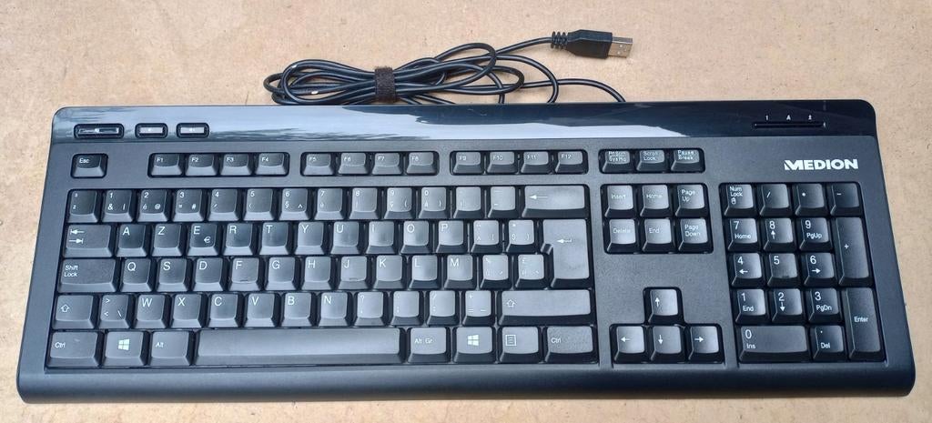 Clavier filaire AZERTY (BE) Medion NEUF, Computers en Software, Toetsenborden, Ophalen of Verzenden, Zo goed als nieuw, Bedraad