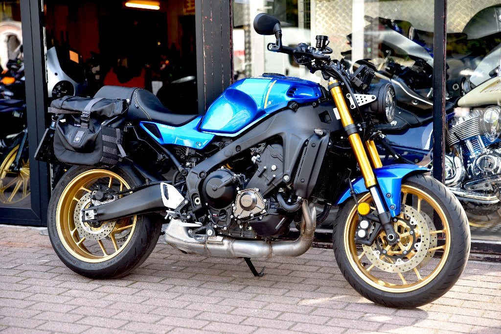 YAMAHA XSR 900 ***MOTOVERTE.BE***, Motos, Poignées chauffantes, Entreprise, Occasion, 3 cylindres