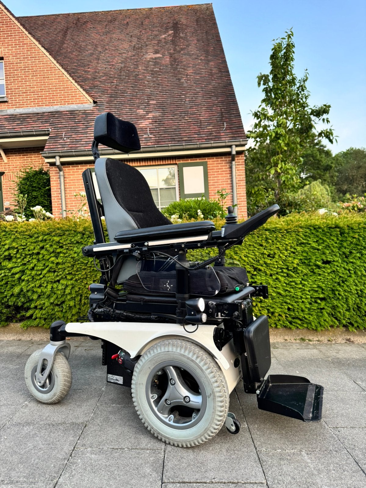 Quickie jive F elektrische rolstoel met alle mogelijkheden, Ophalen of Verzenden, Inklapbaar, Zo goed als nieuw, Elektrische rolstoel