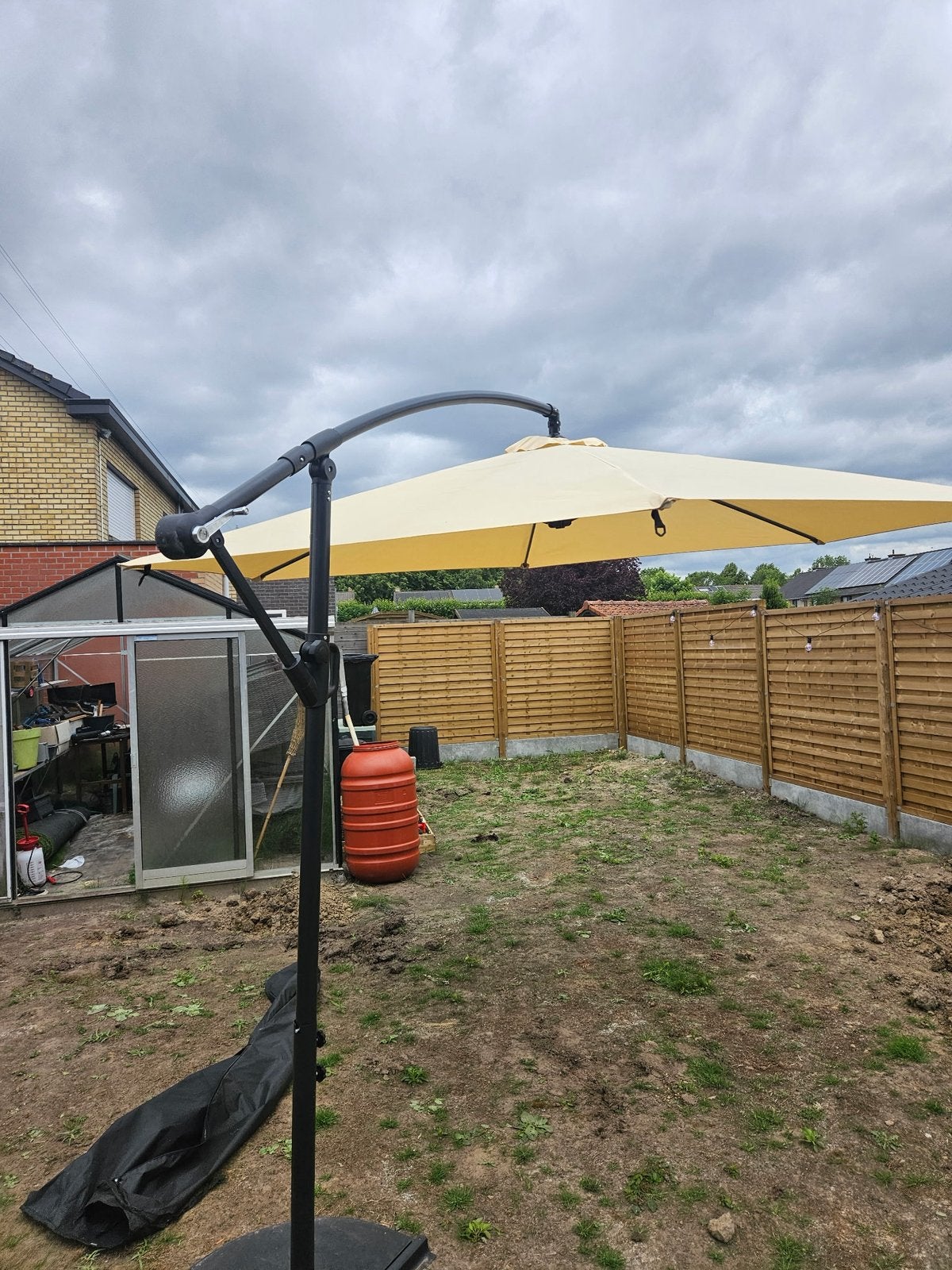 Parasol met voet zonder tegels, Tuin en Terras, Ophalen, Zo goed als nieuw