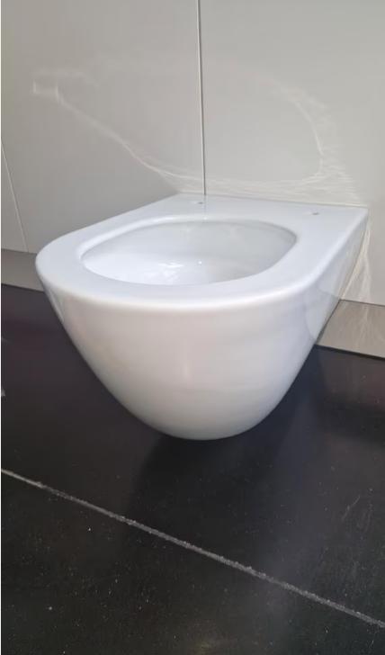 WC suspendu GSI Swirlflush - Nouveau, toujours dans sa boîte, Bricolage & Construction, Enlèvement ou Envoi, Neuf, Pierre, Toilettes