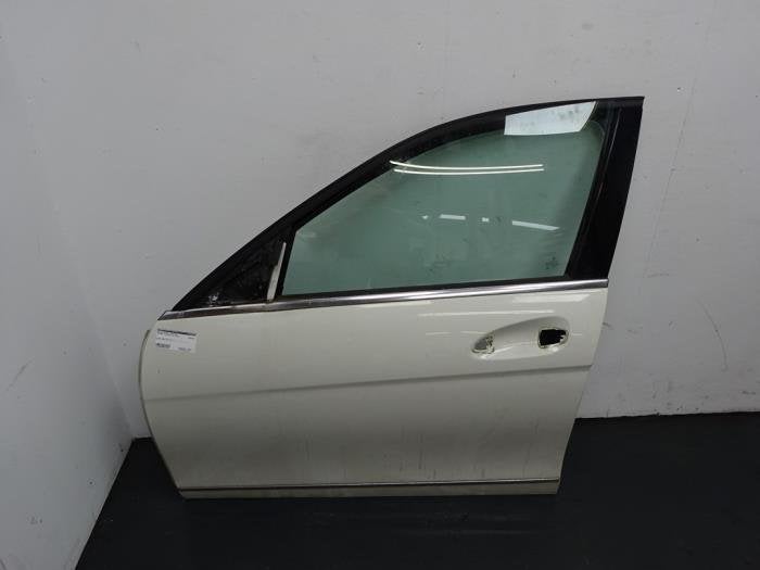 Portière 4portes avant gauche d'un Mercedes C-Klasse (650), 3 mois de garantie, Utilisé, Porte, -