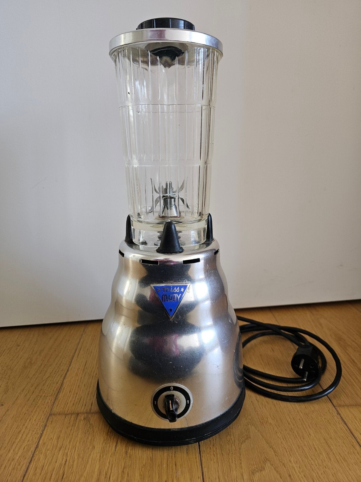 Cet appareil est un blender vintage Miss Mary-Hawkins Super, Ophalen of Verzenden
