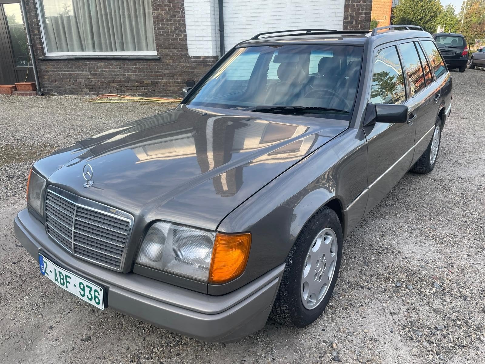Mercedes 300TE AUT w124 Full Option 77dkm  Oldtimer, Autos, Cuir, Argent ou Gris, Achat, Entreprise