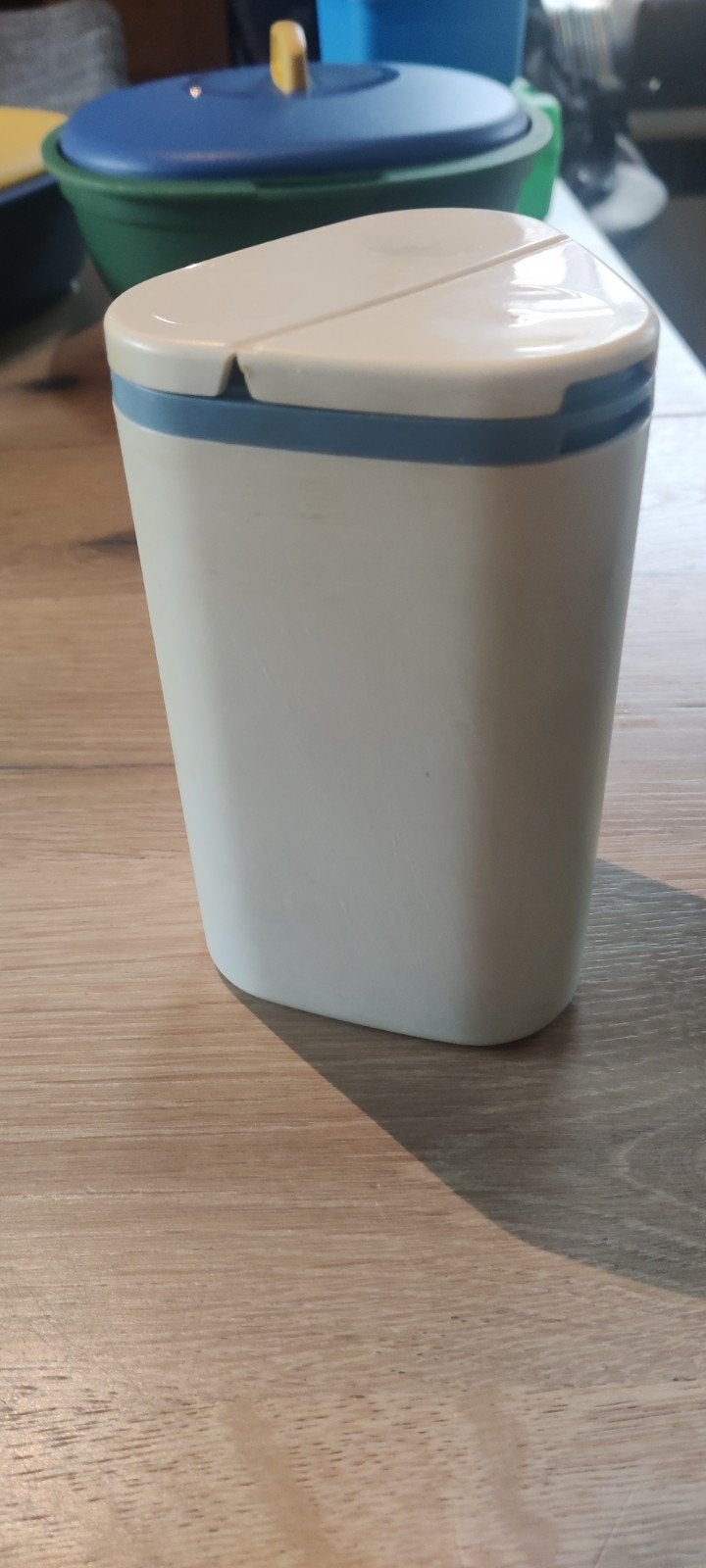 Tupperware strooibus met drie strooigaten, beige en grijsbla, Gebruikt, Overige kleuren, 500 ml, Overige typen