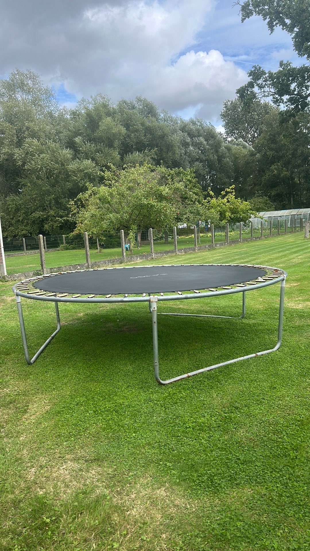Trampoline, Enlèvement, Utilisé