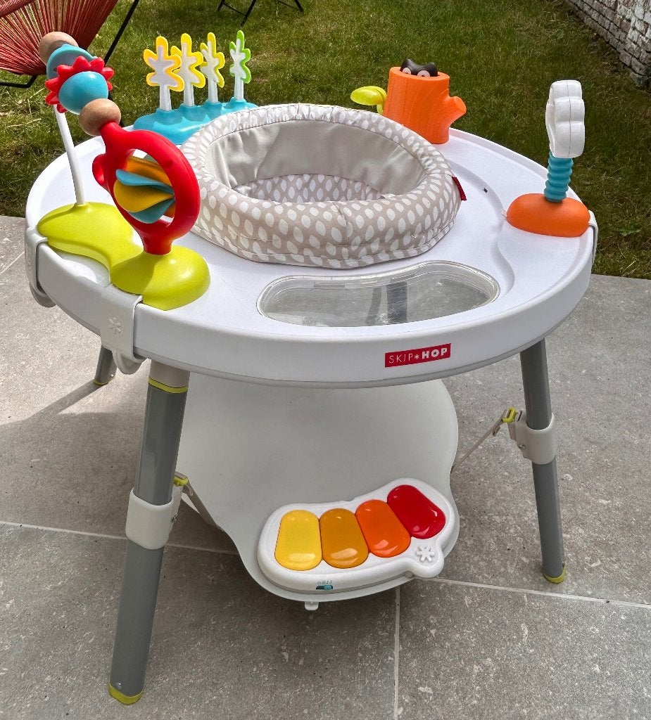 SKIP HOP - speeltafel met 6 activiteiten, Ophalen, Gebruikt, Overige typen, Met geluid