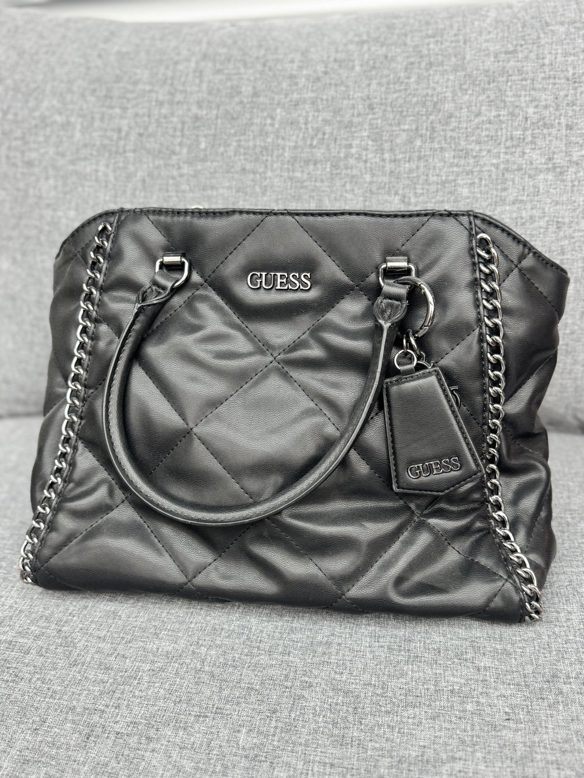 Guess zwarte gewatteerde tas met schouderriem, Ophalen of Verzenden, Gebruikt, Zwart