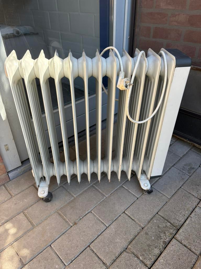 Radiateur à huile, Bricolage & Construction, Chauffage & Radiateurs, Enlèvement, Utilisé, 800 watts ou plus, Radiateur