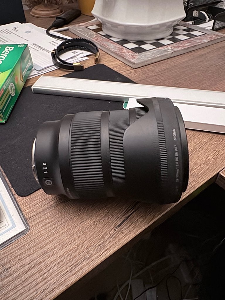 Objectif sigma 28 - 70 fe2.8 pour sony, Enlèvement, Comme neuf, Objectif grand angle