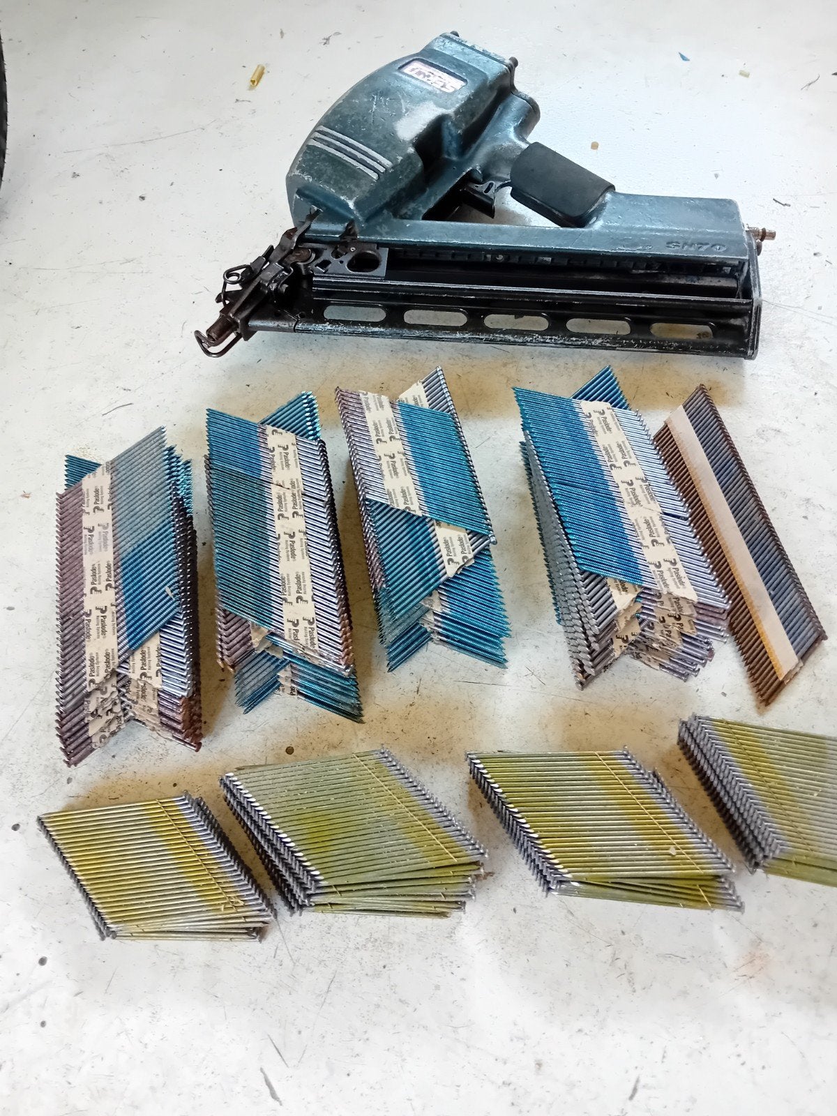 Nagelmachine , zware werk 90 mm, Ophalen