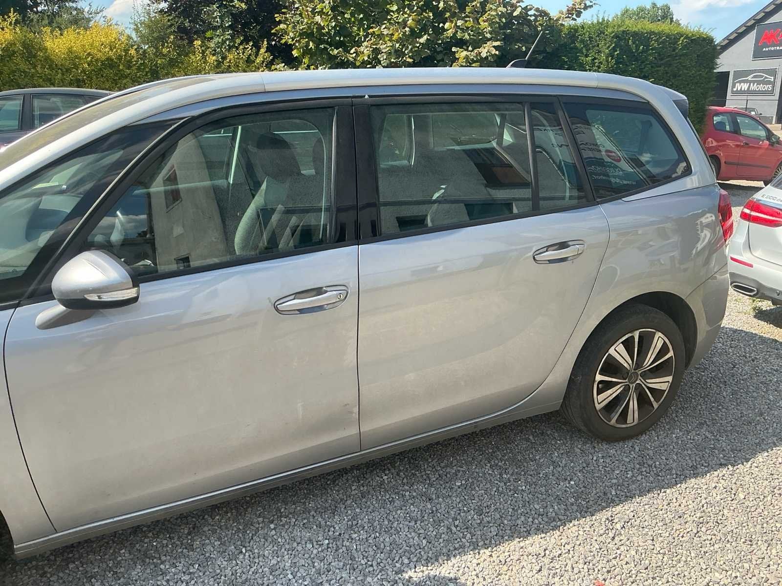 Citroën C4 Picasso 6+1 Voiture voyageurs 2018, Achat, Euro 6, Entreprise, Boîte manuelle