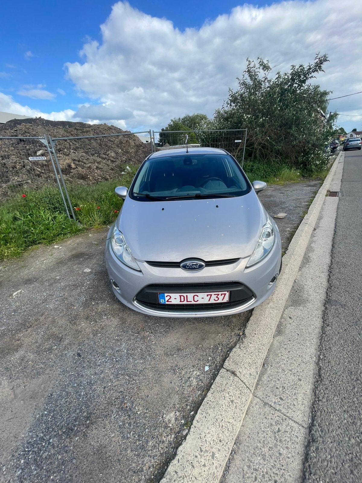 A reparer ou pour pieces ou Export, Auto's, Ford, Diesel, 5 deurs, Fiësta, 1200 cc