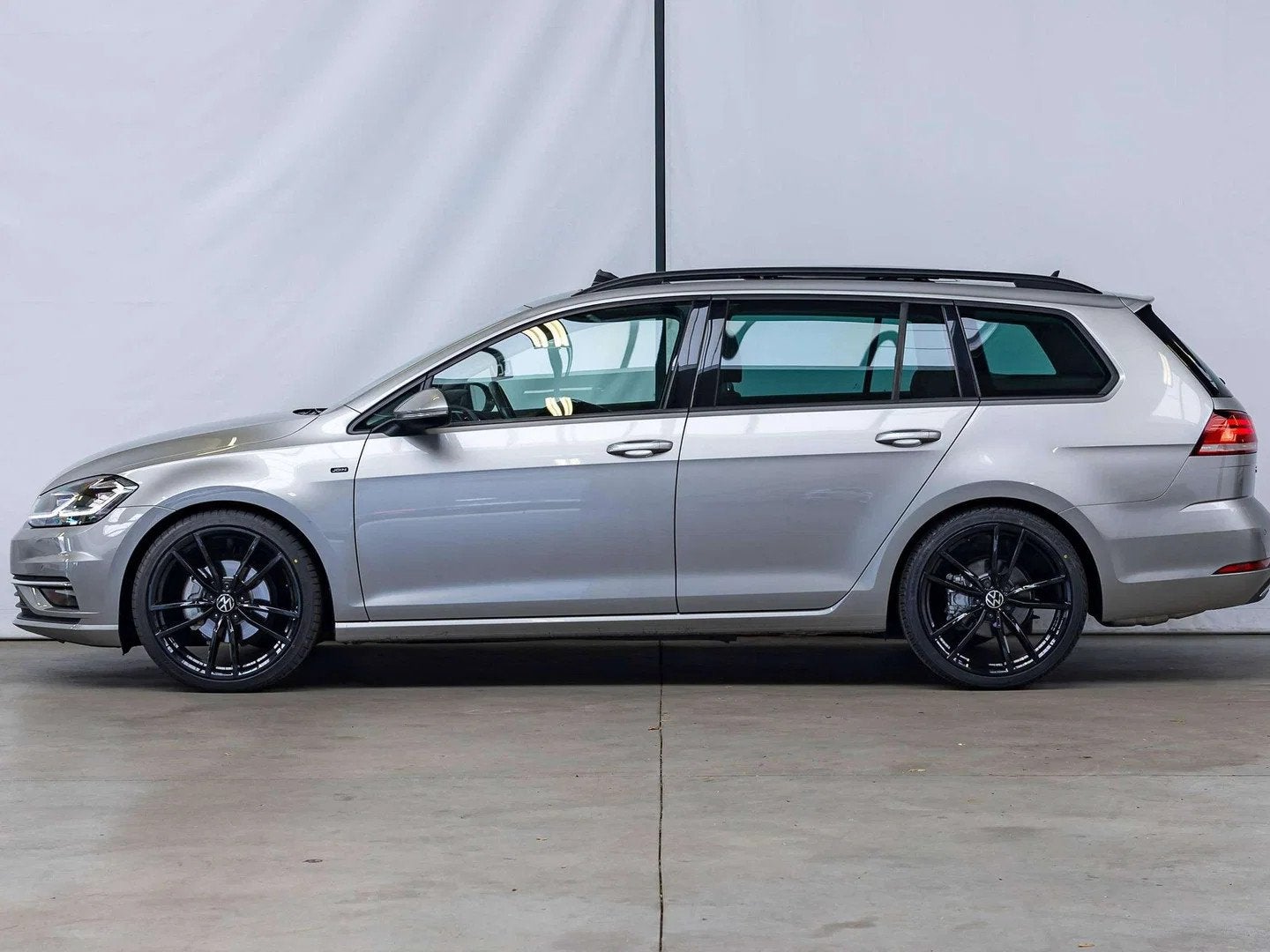 Volkswagen Golf Variant DSG|GARANTIE|PANO|CAMERA|TREKHAAK|AC, Autos, Entreprise, Noir, 5 portes, https://public.car-pass.be/vhr/e8b2f0e8-3219-4643-918e-490177c69890