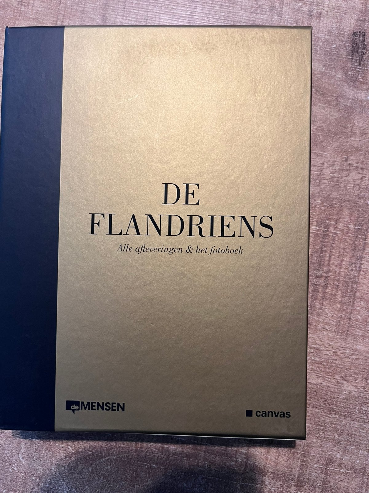 Flandriens: Alle afleveringen & fotoboek (DVD), Boeken, Ophalen of Verzenden, Nieuw