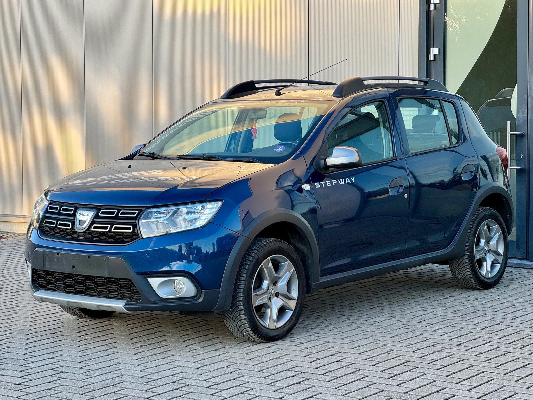 Dacia Sandero 0.9 TCe Stepway // 2017 // 142.450 KM // Manue, Auto's, 898 cc, Gebruikt, Euro 6, Blauw
