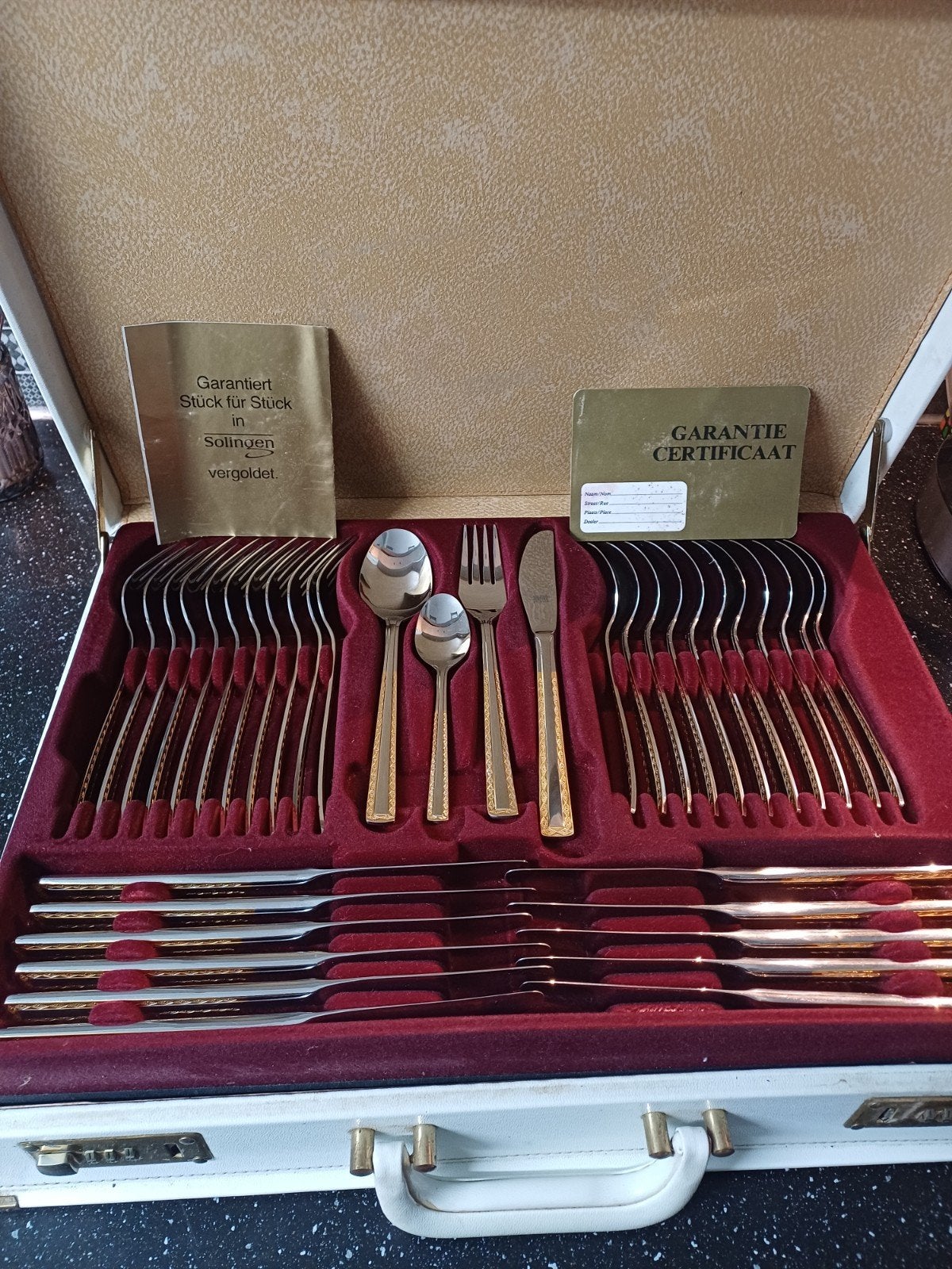 Solingen 70 pièces - NEUVE, Antiquités & Art, Antiquités | Couverts, Enlèvement ou Envoi