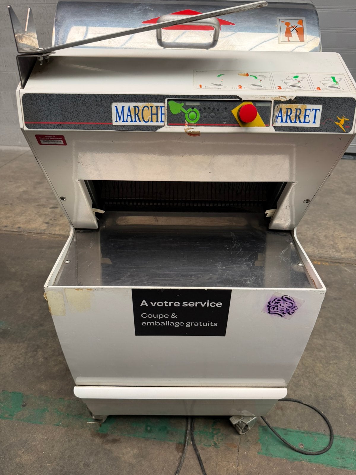 Machine à couper le pain, Articles professionnels, Enlèvement