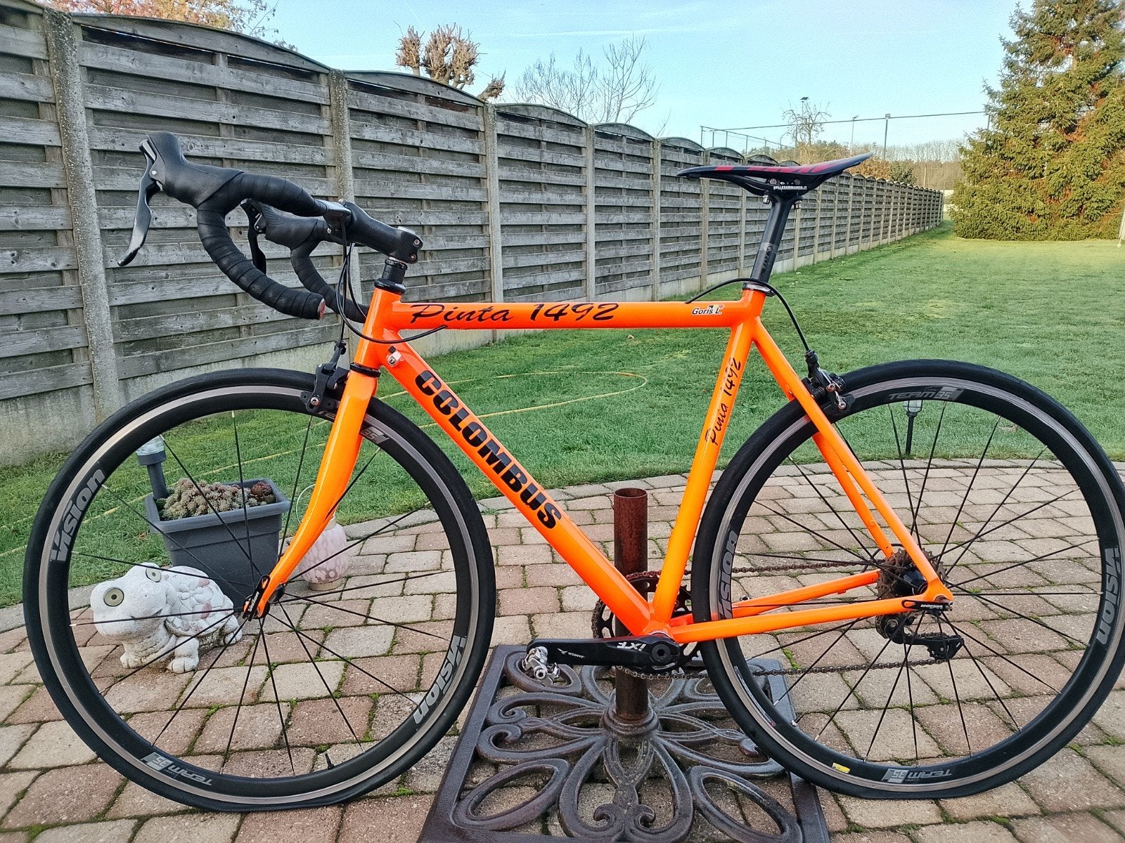 Colombus, Fietsen en Brommers, Ophalen
