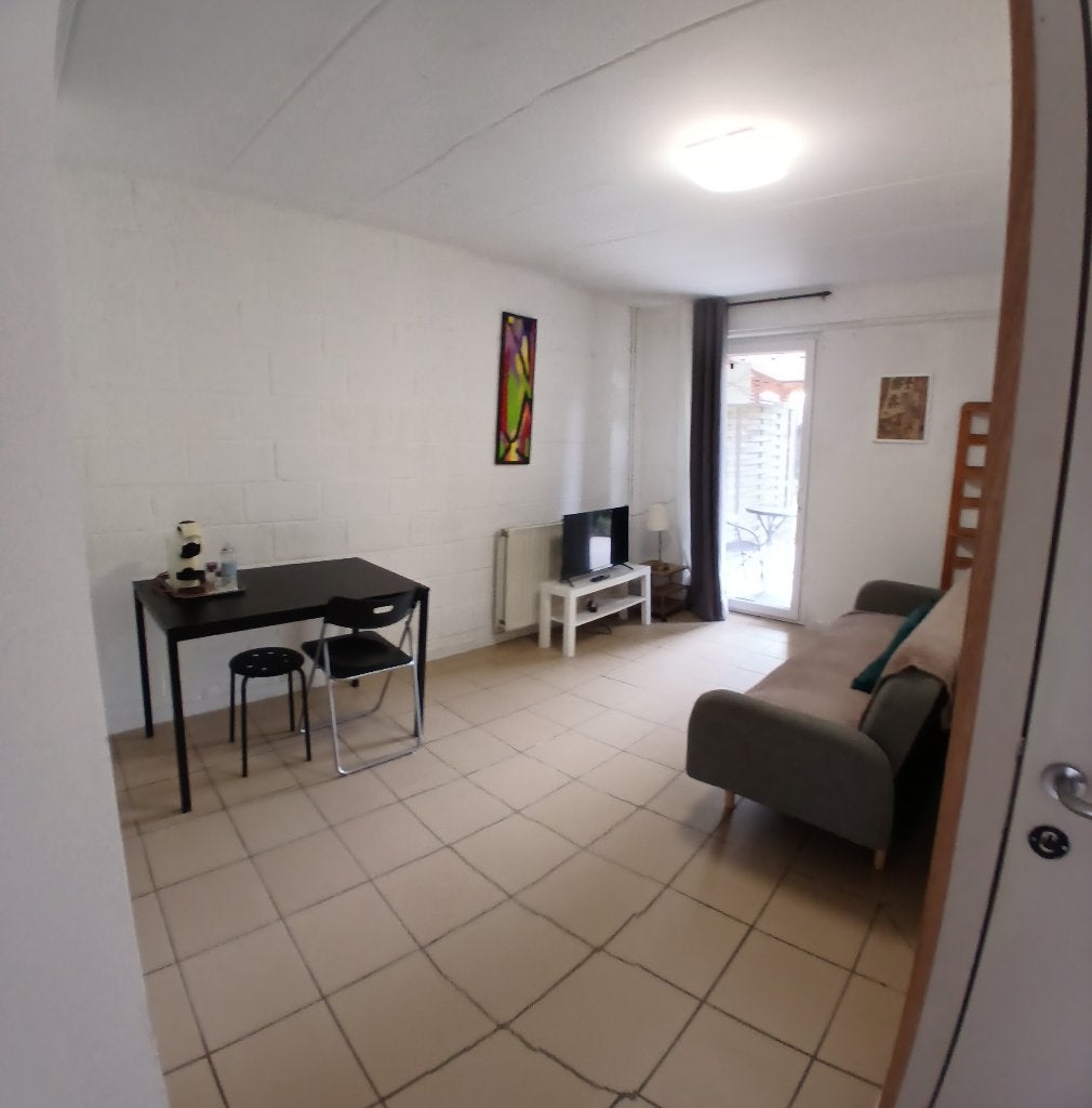 Bierges Petit Appartement 1ch., Immo, 35 à 50 m², Province du Brabant wallon