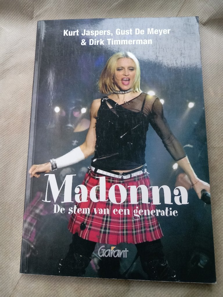 Boek Madonna De stem van een generatie Queen of Pop Muziek, Ophalen of Verzenden, Artiest