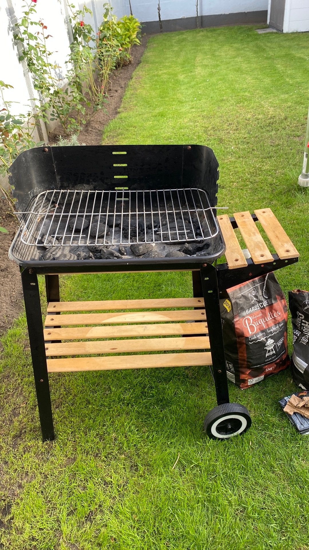 Houtskoolbarbecues, Tuin en Terras, Ophalen, Zo goed als nieuw