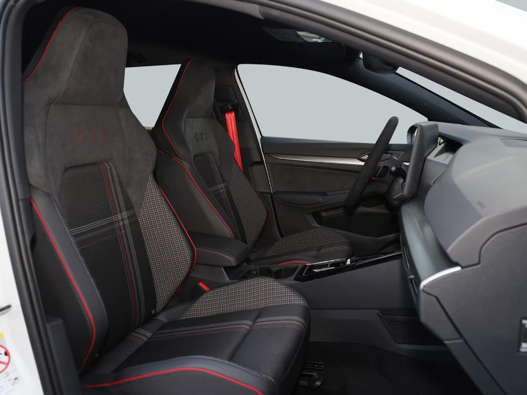 NEW GOLF GTI 50 EDITION LIMITED 325PK PERFORMANC AKRA/19/DCC, Auto's, Volkswagen, 173 g/km, 1995 cc, 4 cilinders, Alcantara