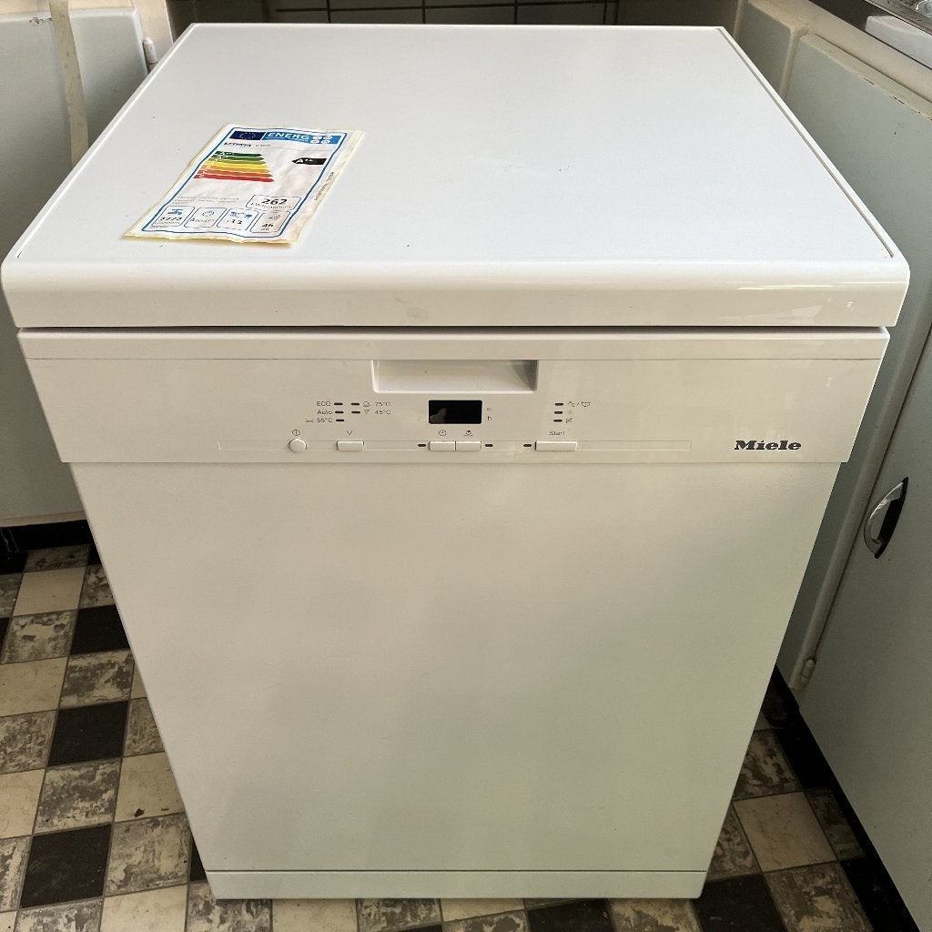 Vaatwasmachine Miele (SNELVERKOOP), Ophalen, Gebruikt, Energieklasse A of zuiniger, Minder dan 10 liter