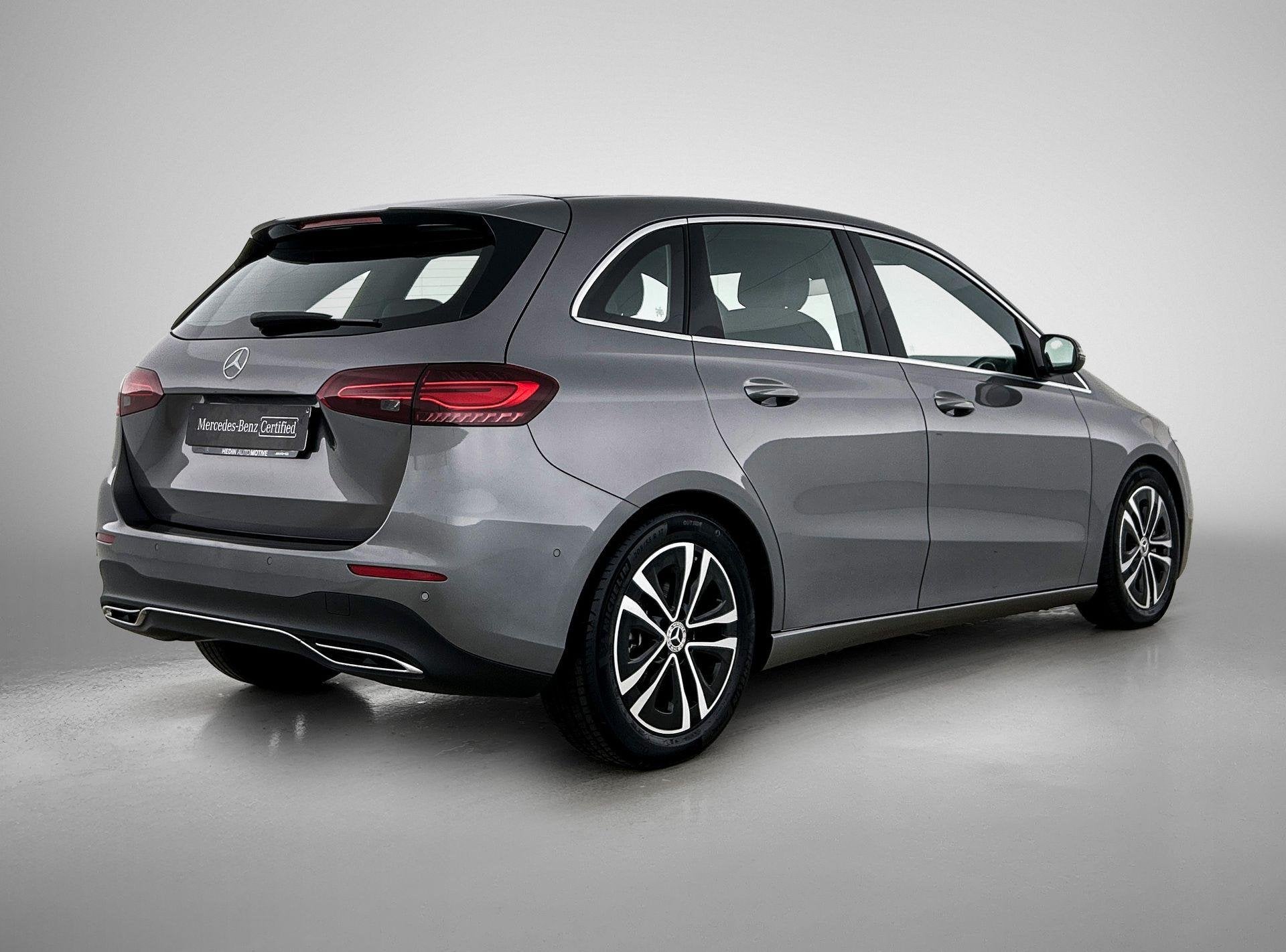 Mercedes-Benz B-Klasse 180 d Business Line | Smartphone Inte, Auto's, Gebruikt, Zwart, 116 pk, Automatische klimaatregeling