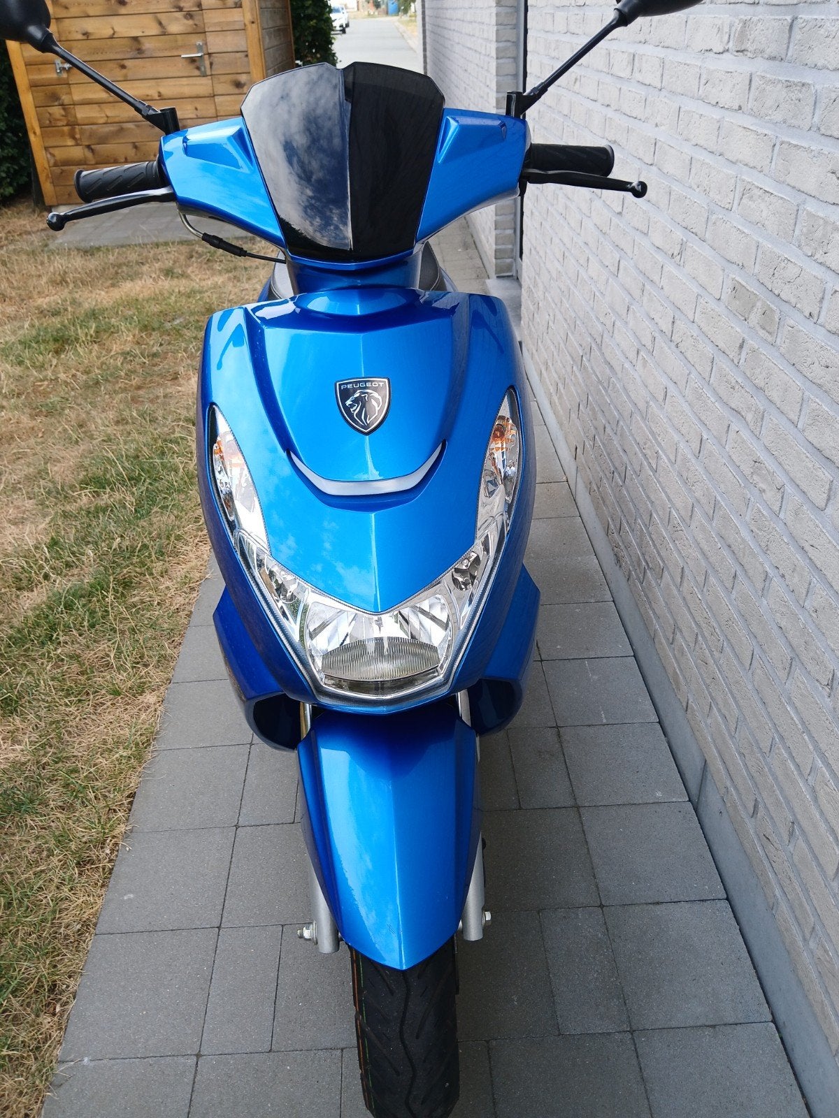 peugeot kisbee klasse b, Ophalen