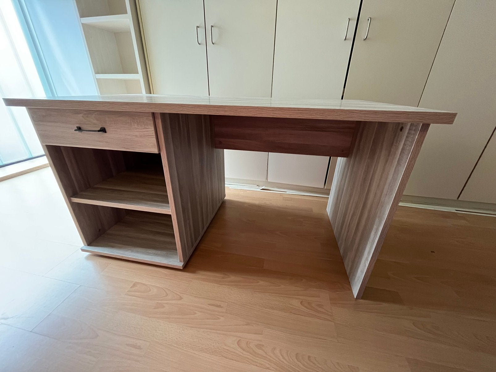 Bureau met lade en leggers, Ophalen, Gebruikt, Hout, 76 cm