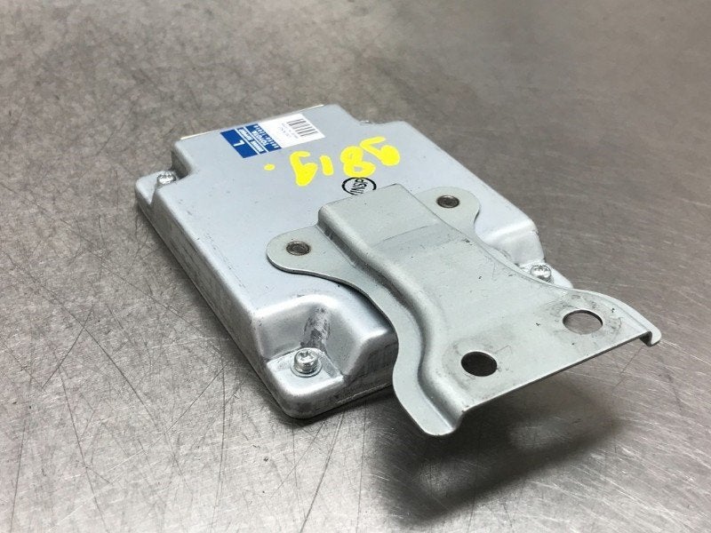 ORDINATEUR DIVERS C Toyota Auris (E18) (|8815012010|), Utilisé, Toyota