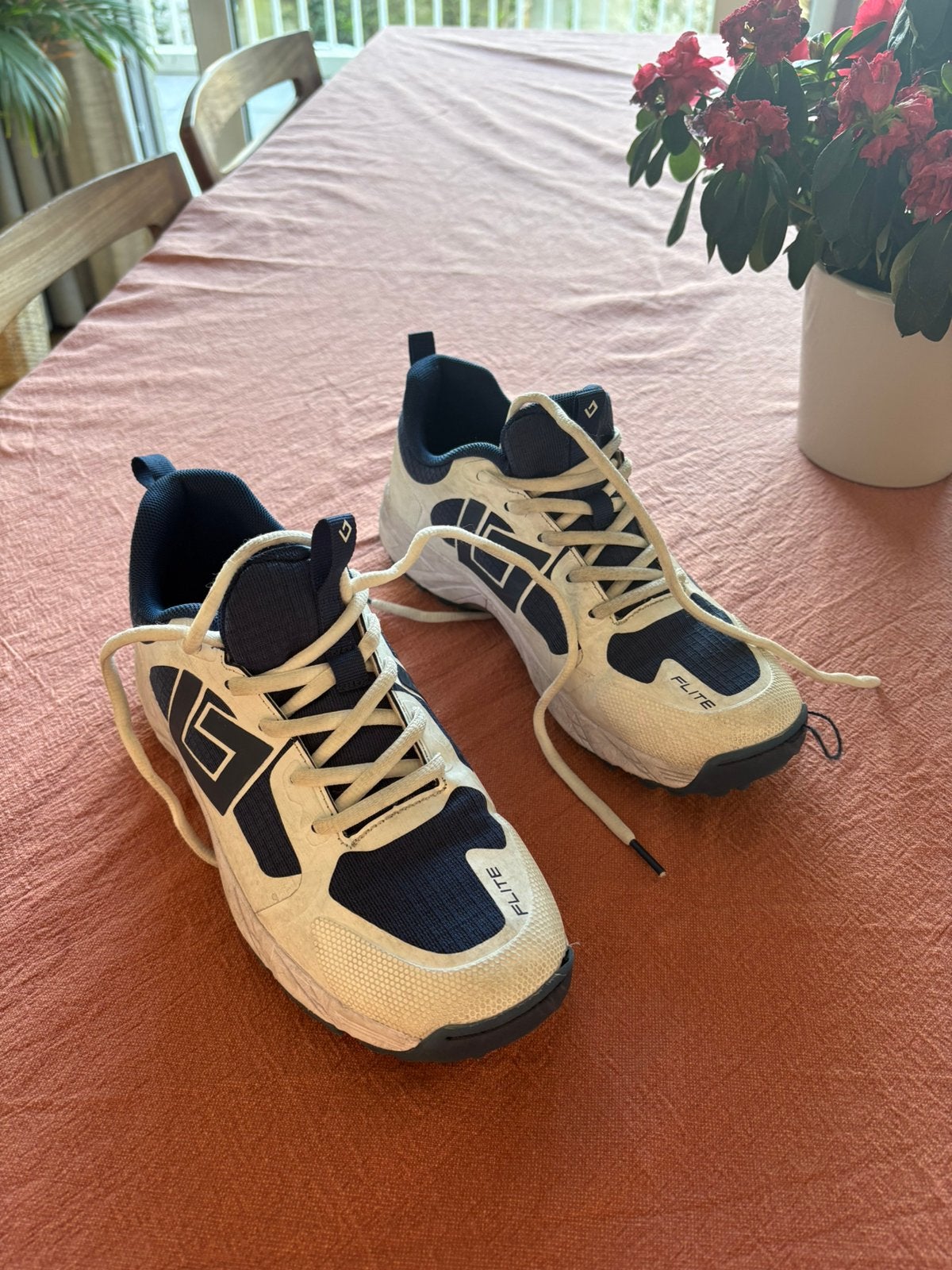 Korfbalschoenen - buiten, Sport en Fitness, Korfbal, Ophalen of Verzenden, Zo goed als nieuw