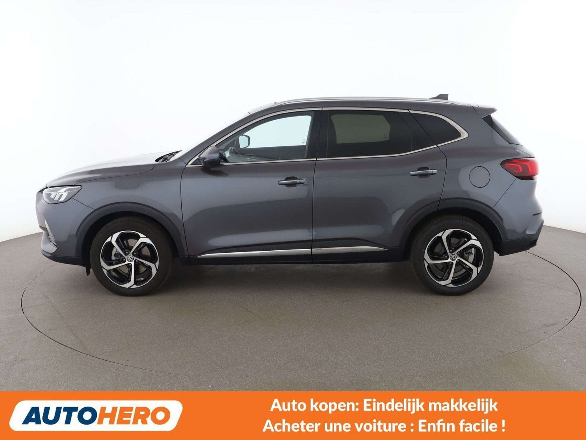 MG EHS 1.5 T-GDI Plug-in Hybrid Luxury (bj 2024, automaat), Auto's, Gebruikt, Hybride Elektrisch/Benzine, Zilver of Grijs, EHS