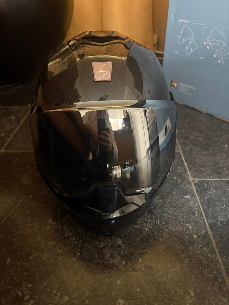 Scorpion helm EXO-Tech Evo Carbon Black maat L, Enlèvement, Utilisé