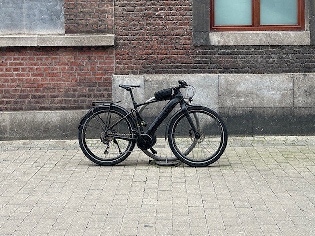 Vélo électrique Giant taille M, 51 à 55 cm, 50 km par batterie ou plus, Enlèvement, Giant