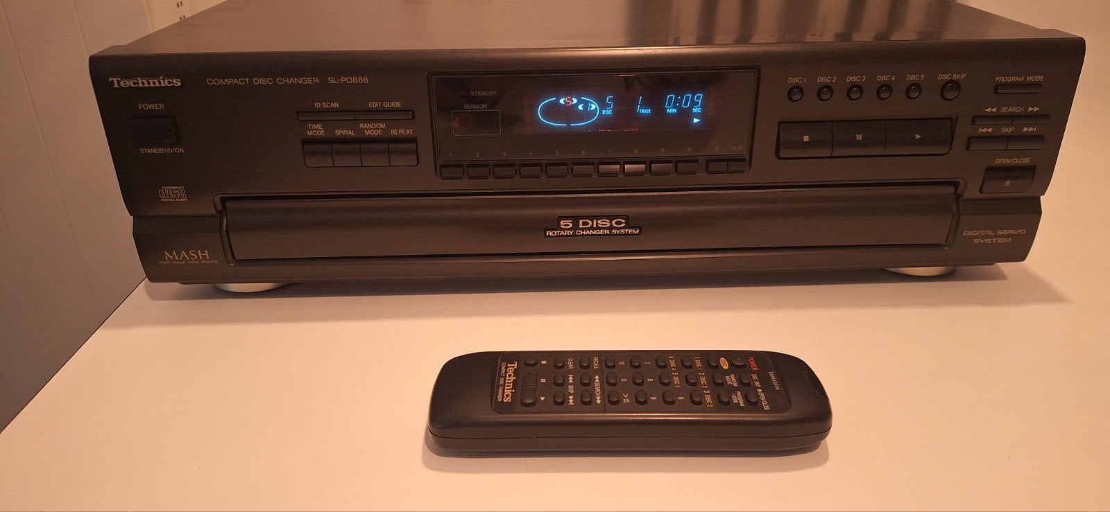 Platine 5 CD Technics SL-PD888 – Excellent état avec télécom, Audio, Tv en Foto, Ophalen