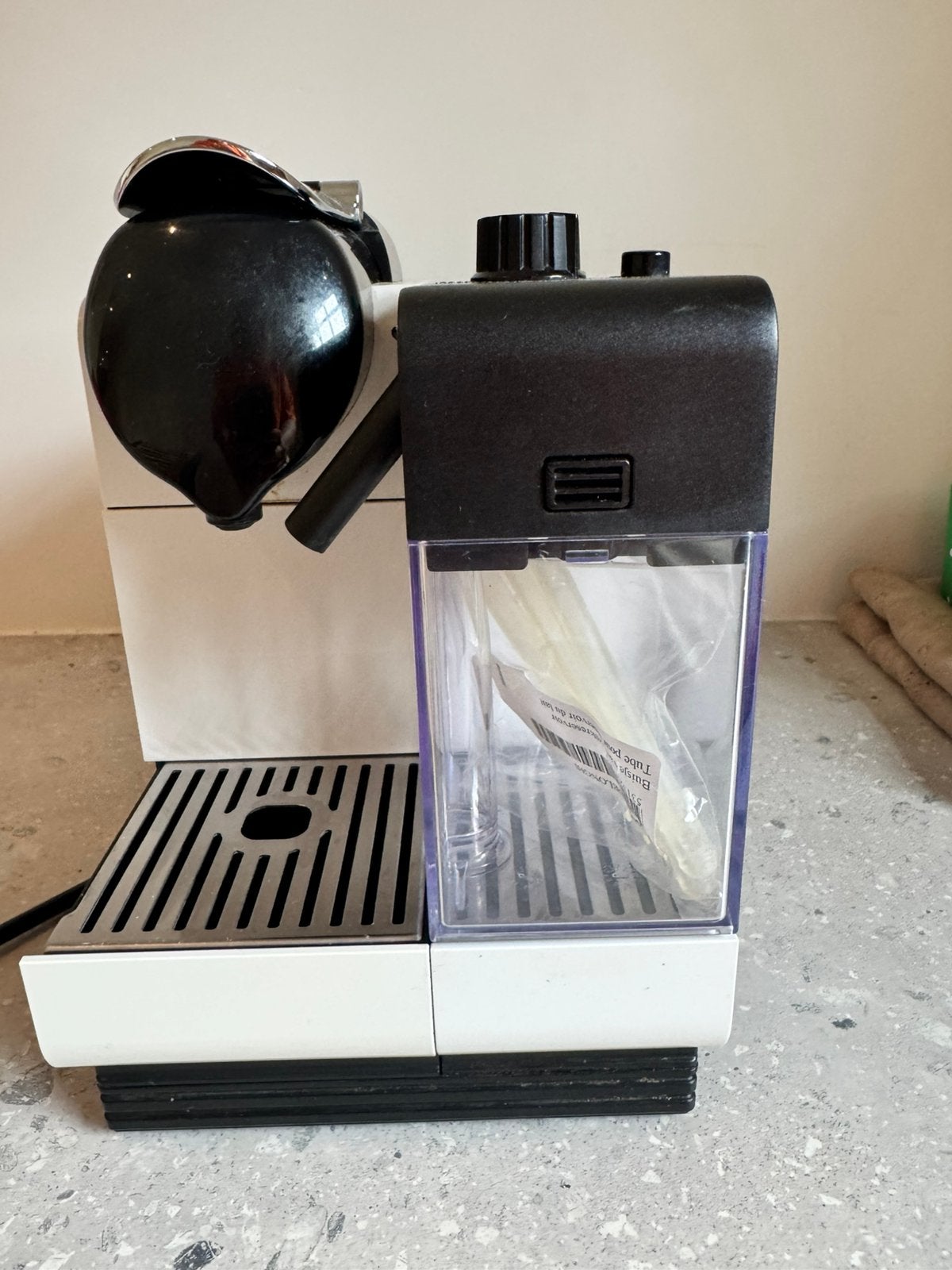 Nespresso Delonghi Lattissima, Elektronische apparatuur, Ophalen, Gebruikt
