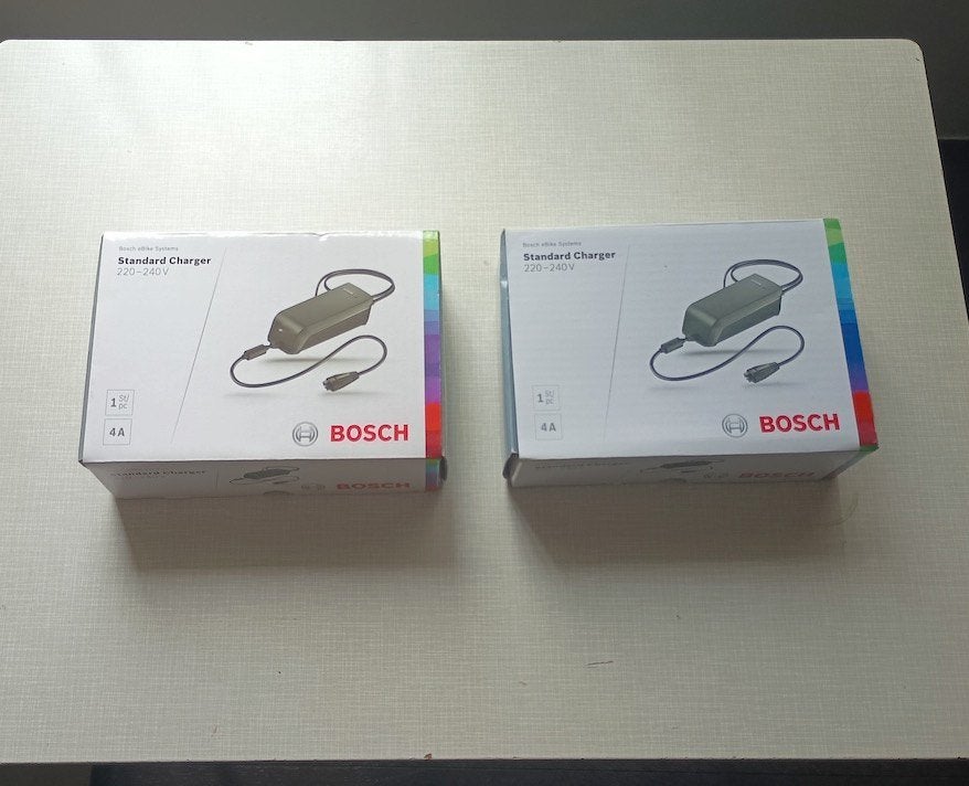 2 Bosch laders (nieuw), Fietsen en Brommers, Fietsaccessoires | Fietsaccu's, Nieuw