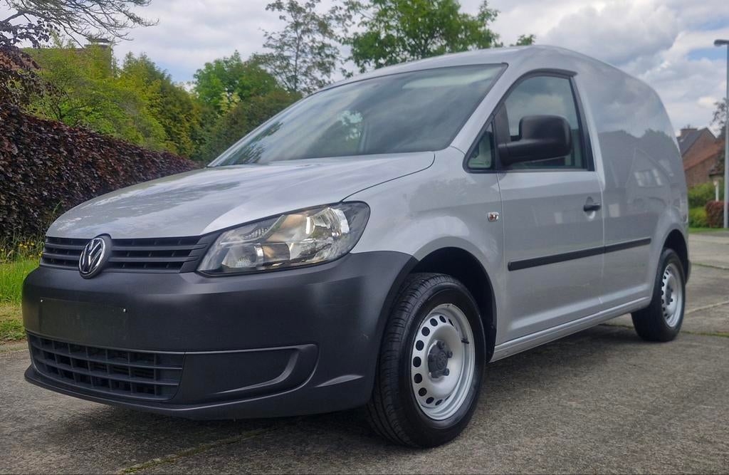 Vw Caddy 2011, Autos, Camionnettes & Utilitaires, Particulier, Volkswagen, Diesel, Euro 5, 3 portes, Boîte manuelle, Argent ou Gris